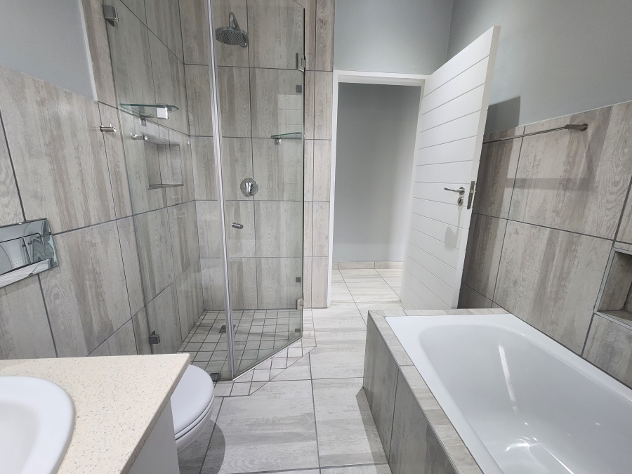3 Bedroom Property for Sale in Hartenbos Central Western Cape